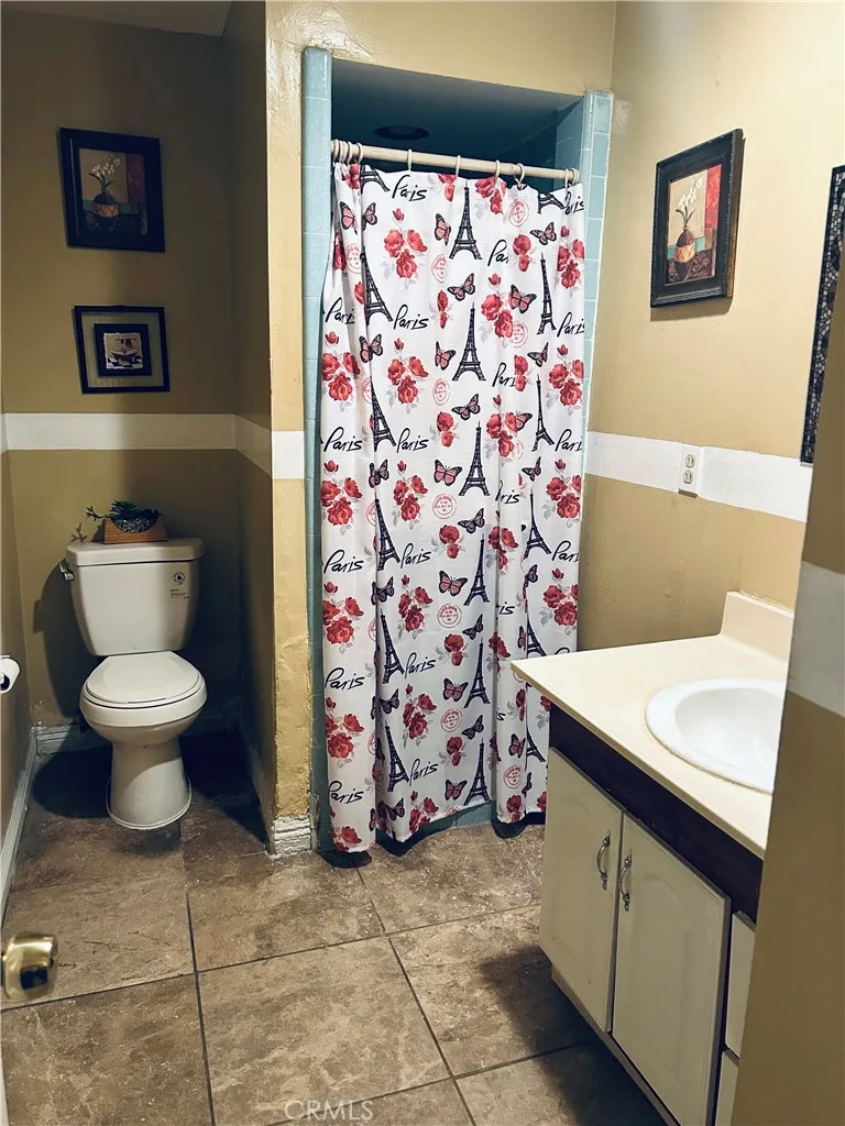 40 Camelback Avenue S 46, Carson, California 90745 home-pic-8