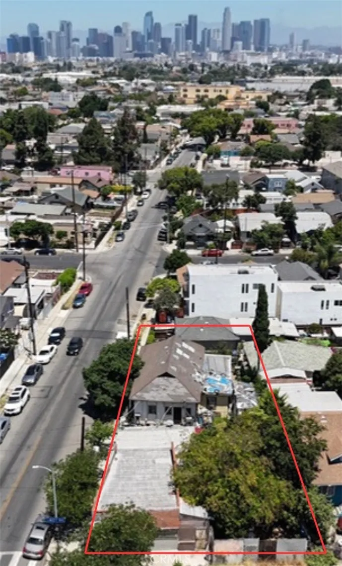 835 E 41st Street, Los Angeles, California 90011 home-pic-0