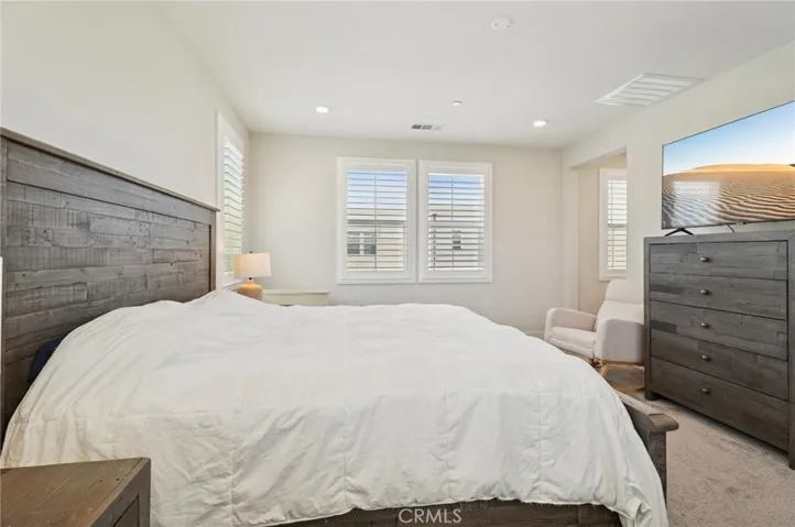 27008 Declaration Road, Valencia, California 91381