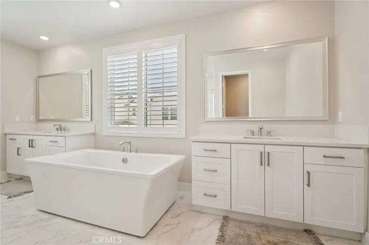 27008 Declaration Road, Valencia, California 91381