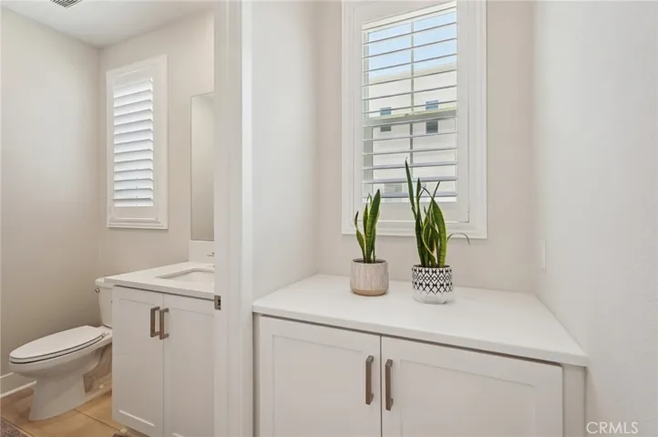 27008 Declaration Road, Valencia, California 91381