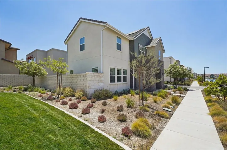 27008 Declaration Road, Valencia, California 91381