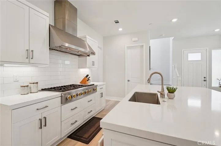 27008 Declaration Road, Valencia, California 91381