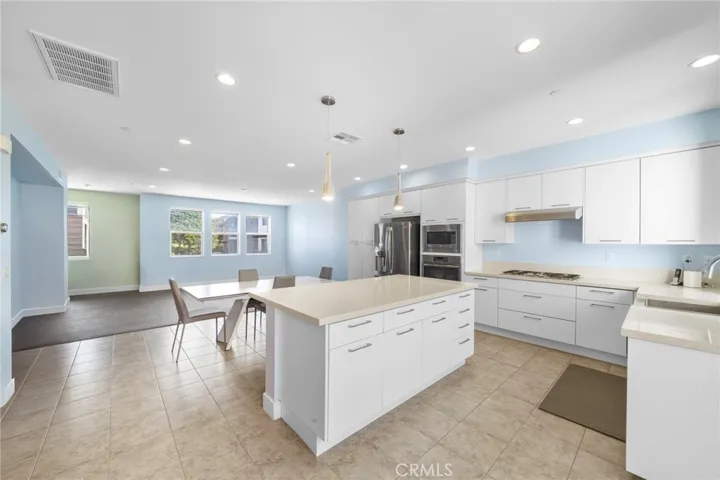 1273 Westreef, Costa Mesa, California 92627