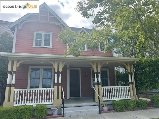 View of front of house with a porch