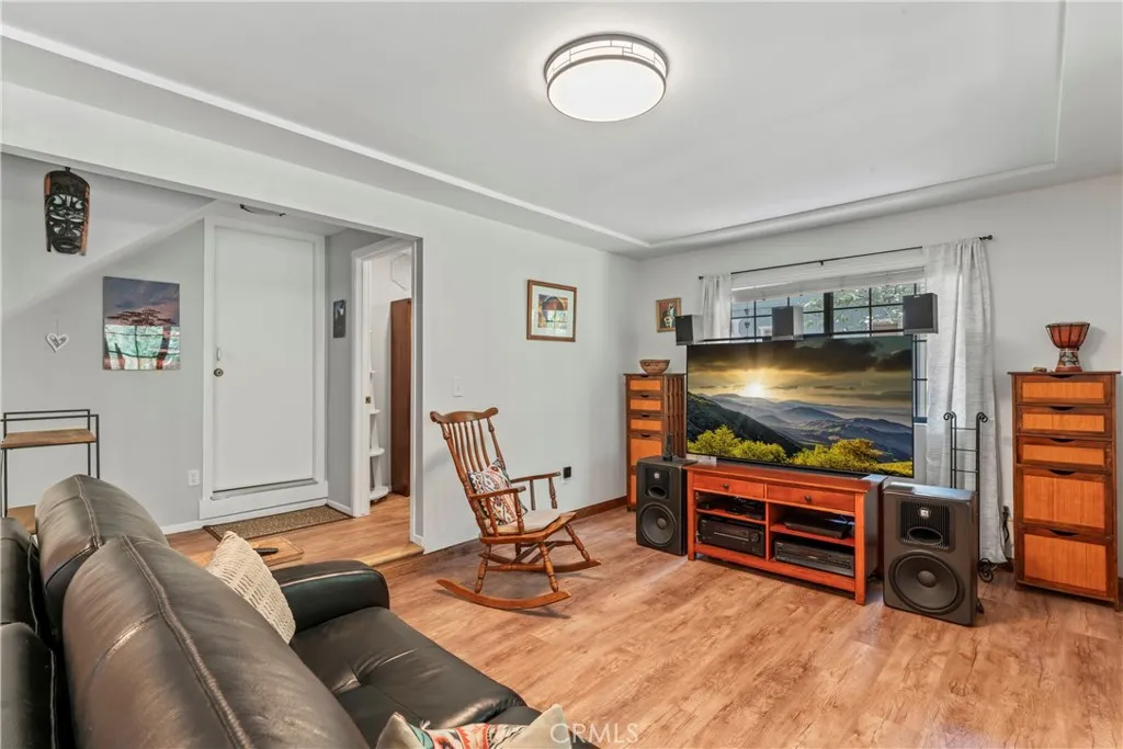 1364 Toronto Drive, Lake Arrowhead, California 92352 home-pic-16