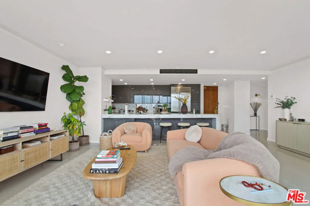 2160 Century Parkway 1804, Los Angeles, California 90067 home-pic-5
