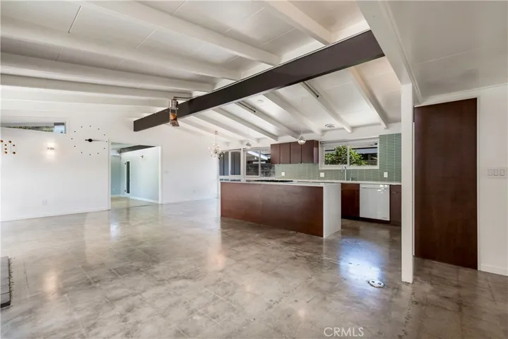 3033 Volk Avenue, Long Beach, California 90808