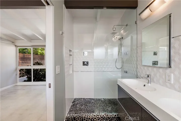 3033 Volk Avenue, Long Beach, California 90808
