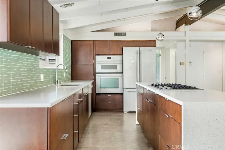 3033 Volk Avenue, Long Beach, California 90808