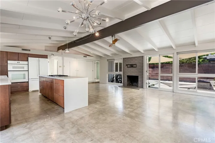 3033 Volk Avenue, Long Beach, California 90808