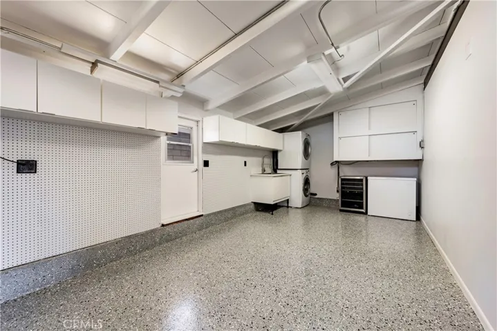 3033 Volk Avenue, Long Beach, California 90808