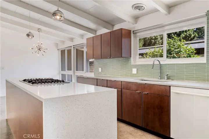 3033 Volk Avenue, Long Beach, California 90808
