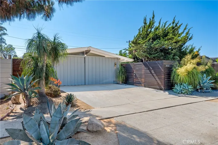 3033 Volk Avenue, Long Beach, California 90808