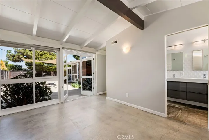 3033 Volk Avenue, Long Beach, California 90808