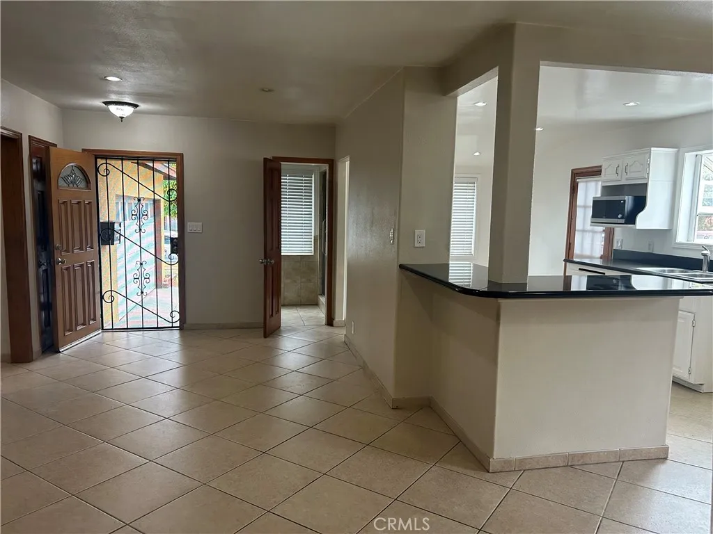 13137 Faust Avenue, Downey, California 90242 home-pic-2