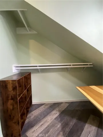 Closet & Storage