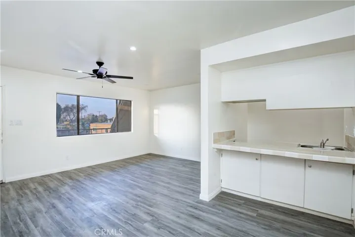 10303 Long Beach Boulevard, Lynwood, California 90262