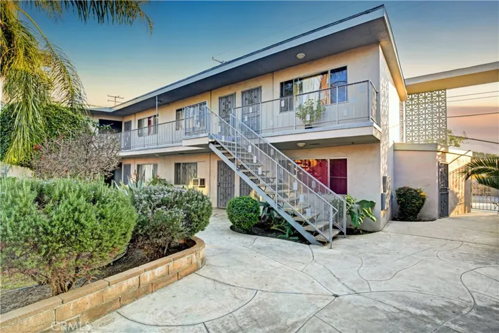10303 Long Beach Boulevard, Lynwood, California 90262