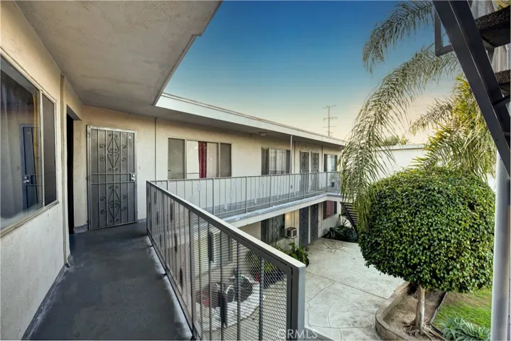 10303 Long Beach Boulevard, Lynwood, California 90262