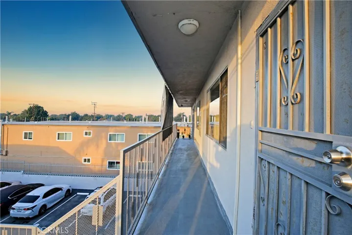 10303 Long Beach Boulevard, Lynwood, California 90262