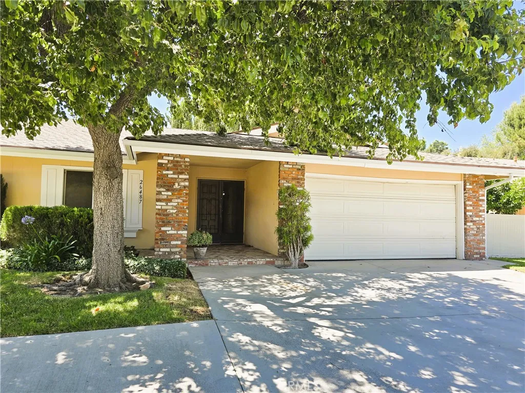26487 Fairway Circle, Newhall, California 91321 home-pic-0