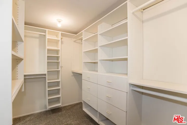 410 S Barrington Avenue 205, Los Angeles, California 90049