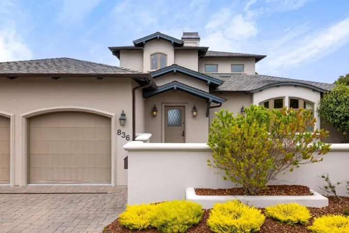 836 Jewell Avenue, Pacific Grove, California 93950