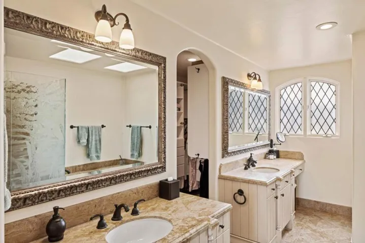836 Jewell Avenue, Pacific Grove, California 93950