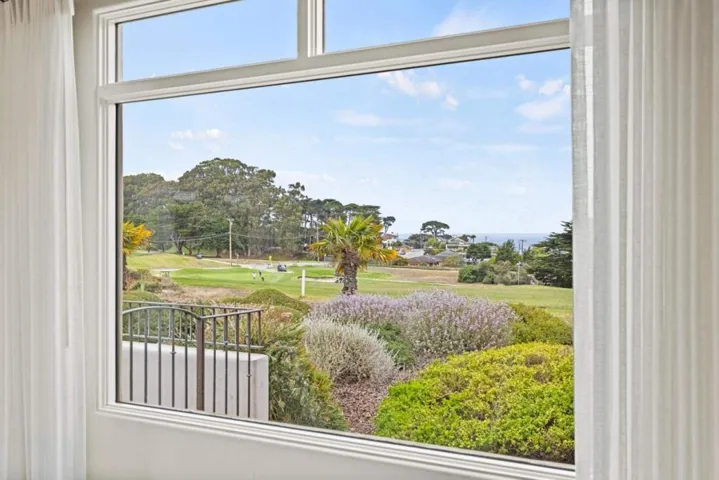 836 Jewell Avenue, Pacific Grove, California 93950
