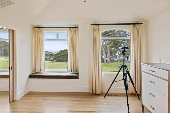 836 Jewell Avenue, Pacific Grove, California 93950