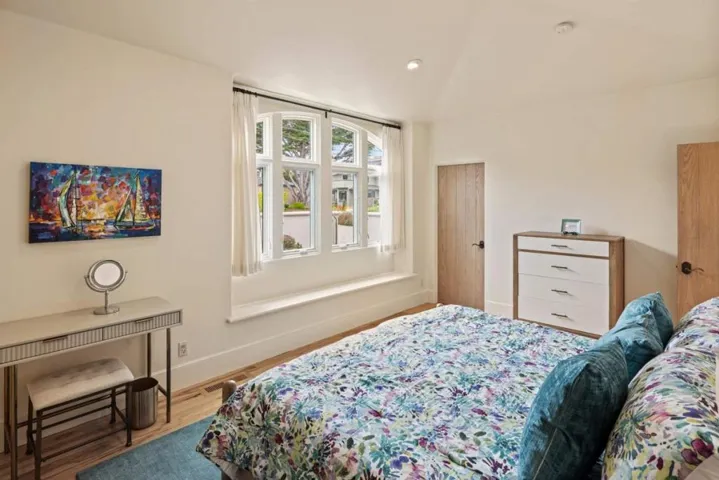 836 Jewell Avenue, Pacific Grove, California 93950