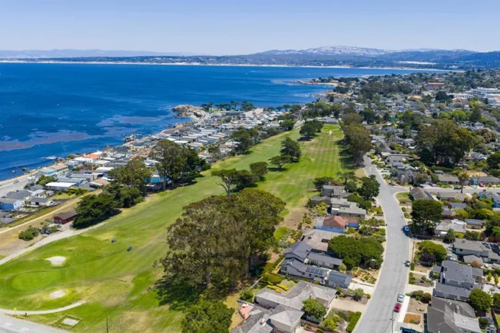 836 Jewell Avenue, Pacific Grove, California 93950