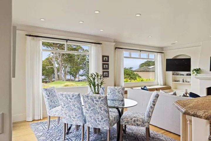 836 Jewell Avenue, Pacific Grove, California 93950