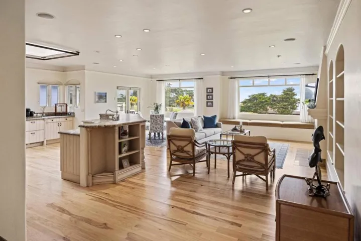 836 Jewell Avenue, Pacific Grove, California 93950