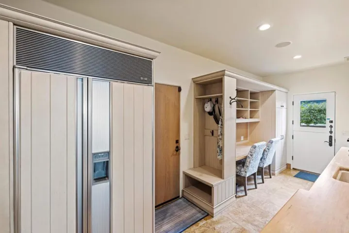 836 Jewell Avenue, Pacific Grove, California 93950