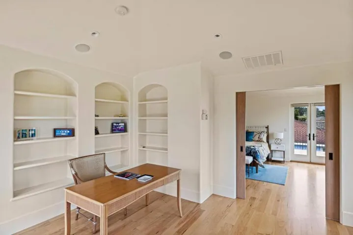 836 Jewell Avenue, Pacific Grove, California 93950