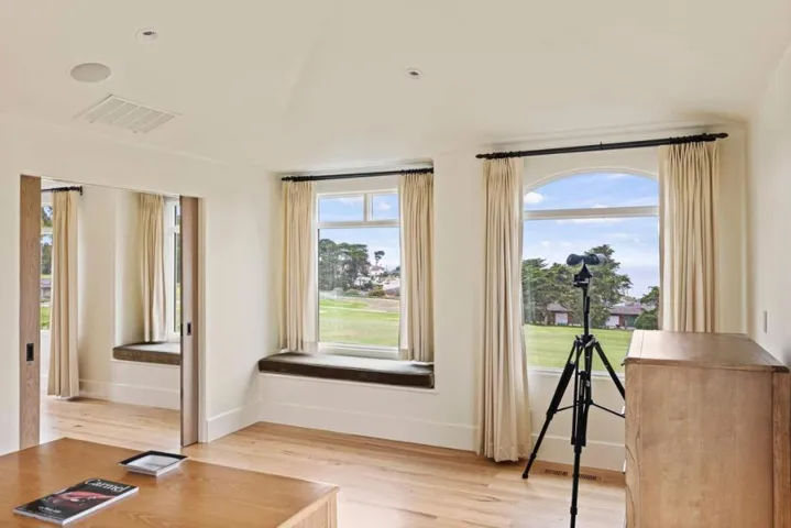 836 Jewell Avenue, Pacific Grove, California 93950