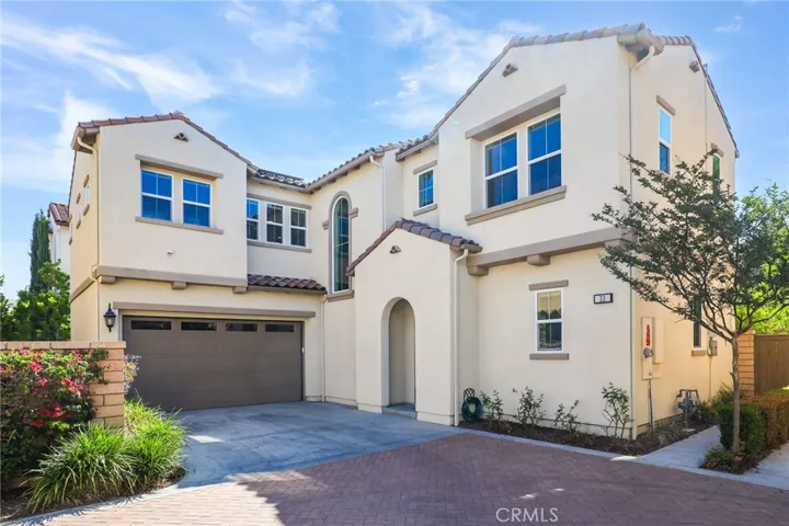 33 Castellana, Lake Forest, California 92630