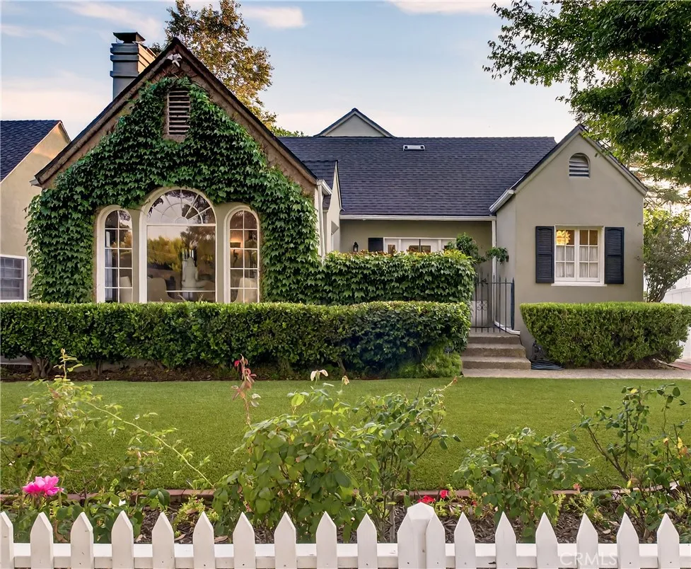 115 Annandale Road, Pasadena, California 91105, 4 Bedrooms Bedrooms, ,3 BathroomsBathrooms,Residential,For Sale,Annandale,PV25140692
