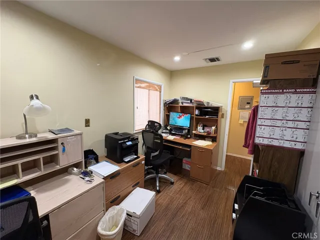 612 E Glenoaks Boulevard, Glendale, California 91207