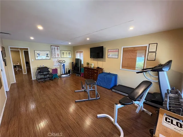 612 E Glenoaks Boulevard, Glendale, California 91207