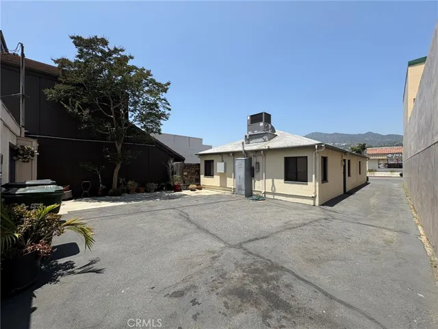 612 E Glenoaks Boulevard, Glendale, California 91207