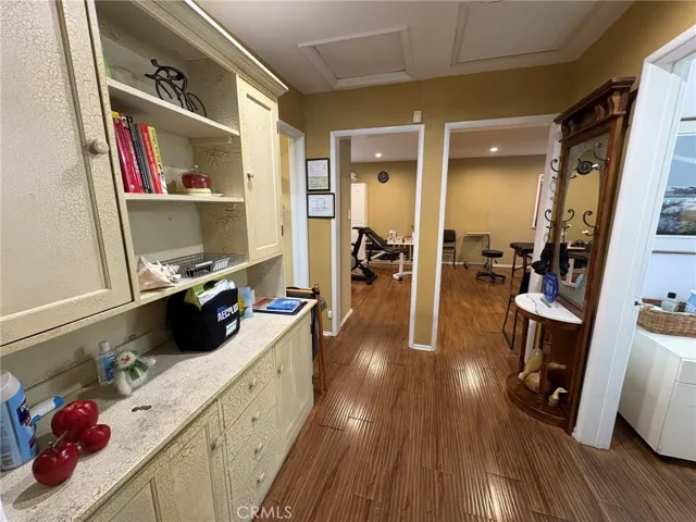 612 E Glenoaks Boulevard, Glendale, California 91207