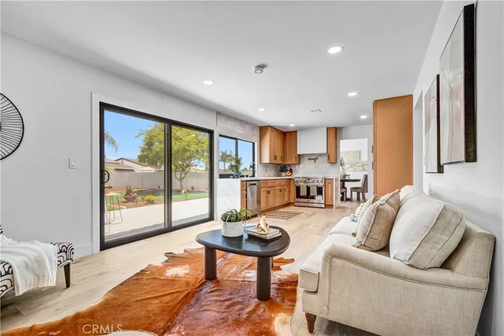 5231 Los Encantos Circle, La Palma, California 90623