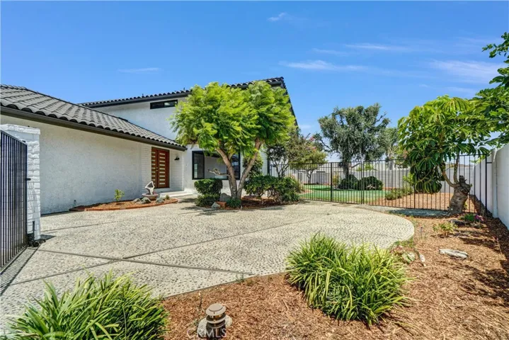 5231 Los Encantos Circle, La Palma, California 90623