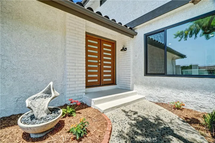 5231 Los Encantos Circle, La Palma, California 90623
