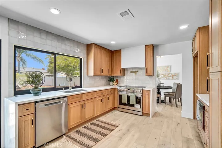 5231 Los Encantos Circle, La Palma, California 90623