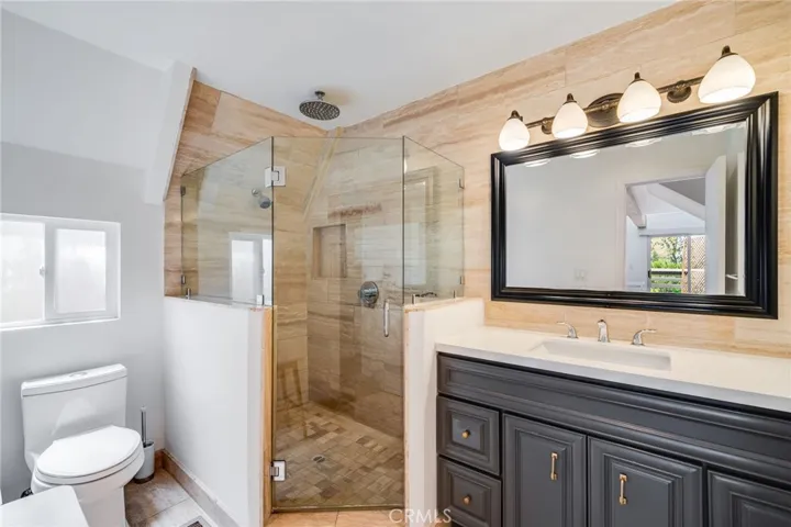 21562 Anns Lane A, Laguna Beach, California 92651
