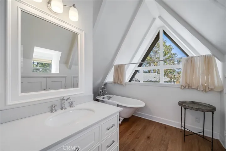 21562 Anns Lane A, Laguna Beach, California 92651